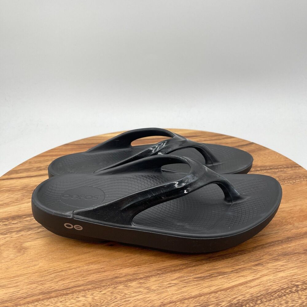 OOFOS OOahh Sandals Womens Size 8 Black Recovery Comfort Thong Flip Flops
